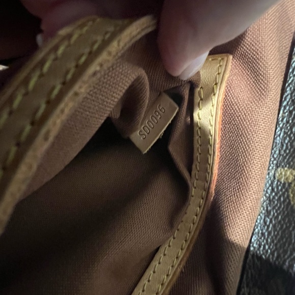 100% Authentic Louis Vuitton Piano Bag! - Picture 7 of 8